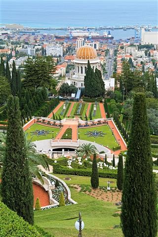 Zichron Yaacov ,  Haifa,  Caesarea